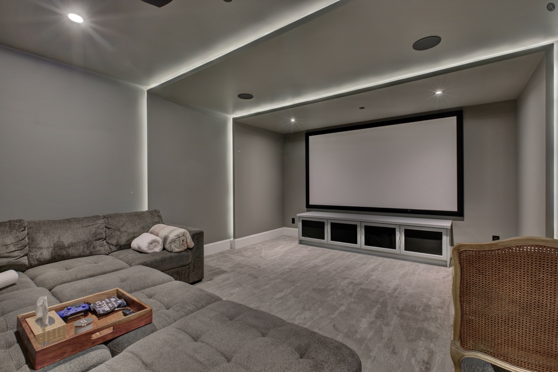 Entertainment room